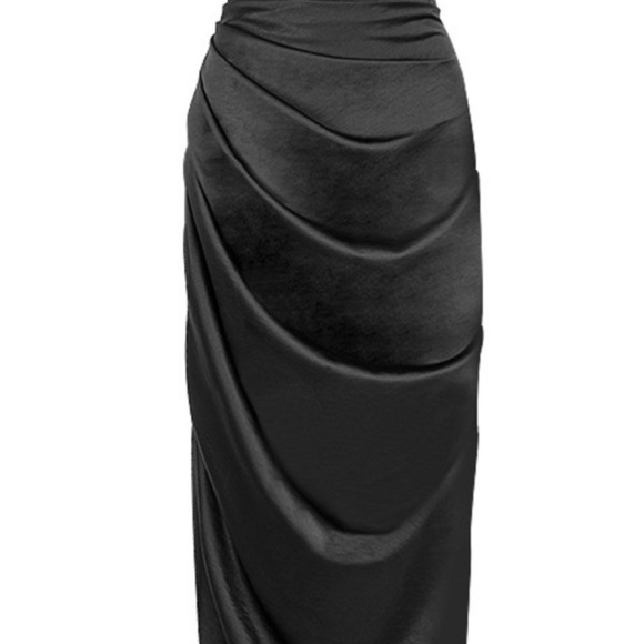 House of CB Adrienne dress black satin size 6 - Picture 3 of 6